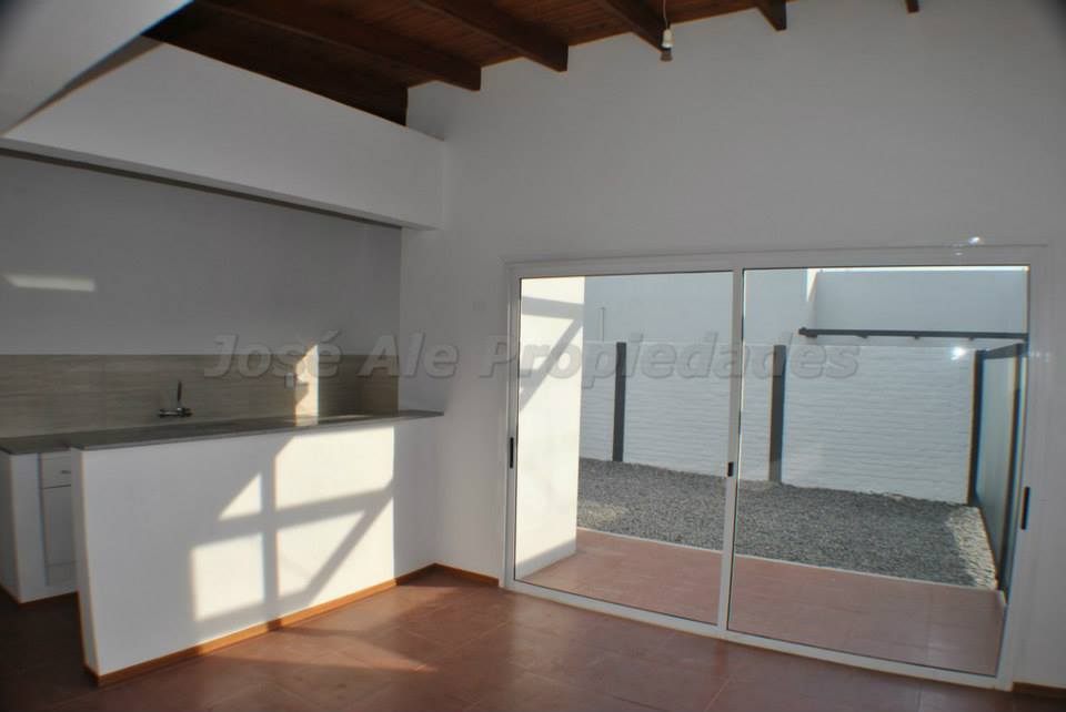 Imagen 3 de Casa en complejo Real de San Carlos, ubicada a pasos de la Plaza de Toros y de todos los servicio.