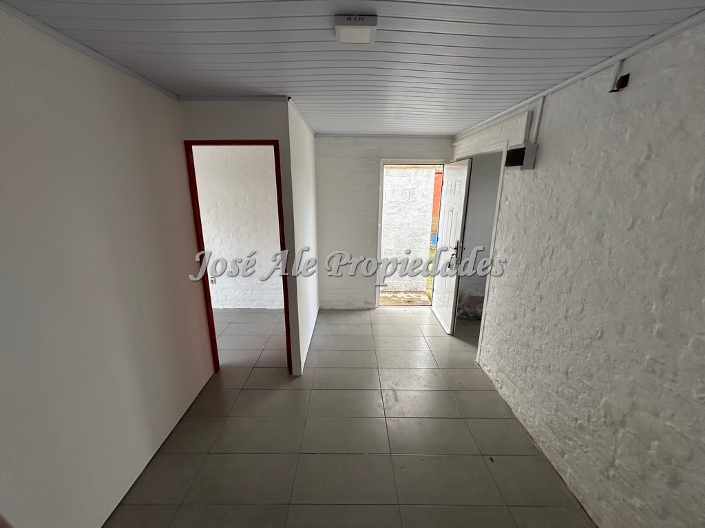 Imagen 4 de Se financia Casa en PH reciclada a estrenar, 1 dormitorio ubicada en el General, Colonia.