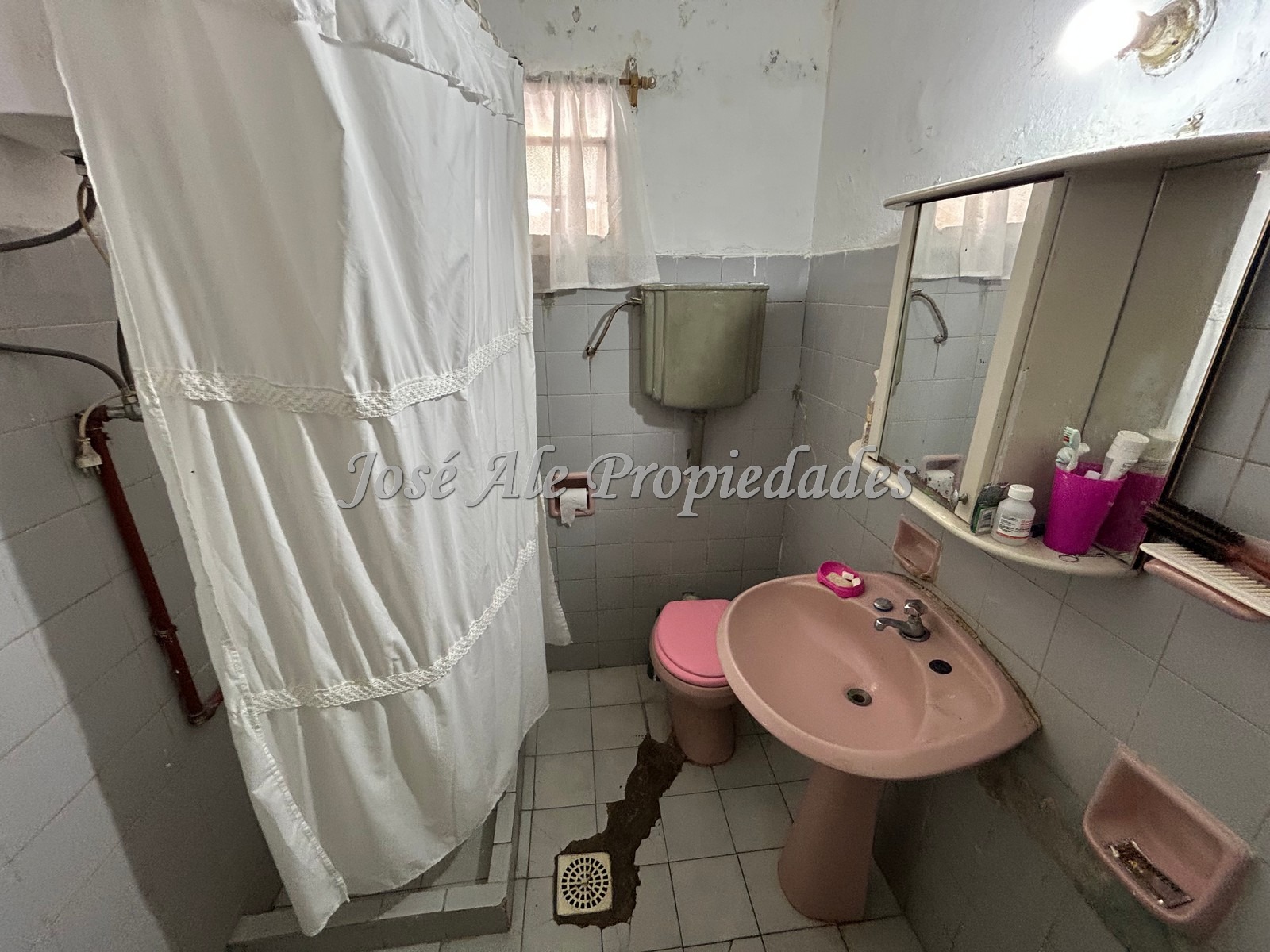 Imagen 7 de Casa con 2 apartamentos independientes.