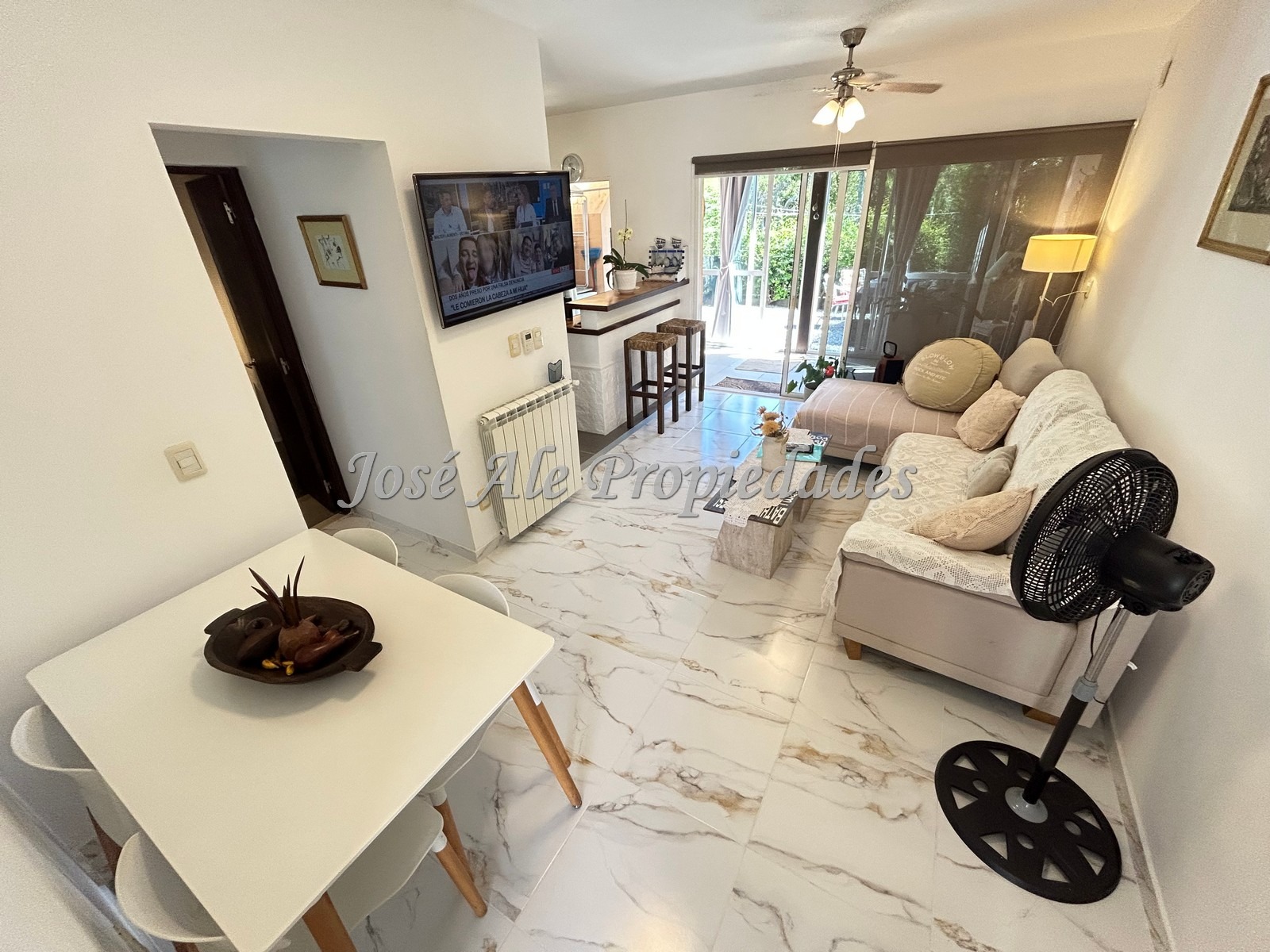 Imagen 6 de Hermoso apartamento de 1 dormitorio ubicado en el Real de San Carlos, próximo a la Rambla y Playas de Colonia.