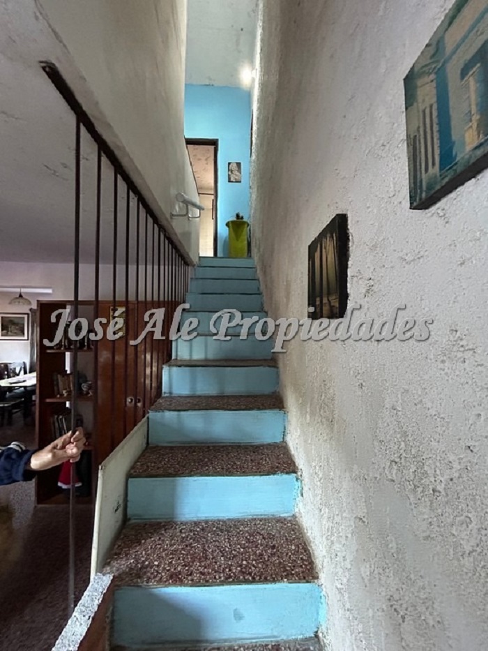 Imagen 6 de Vivienda ubicada en Avda. principal en el Real de San Carlos, a pocas cuadras de la Rambla Costanera y playas de Colonia.