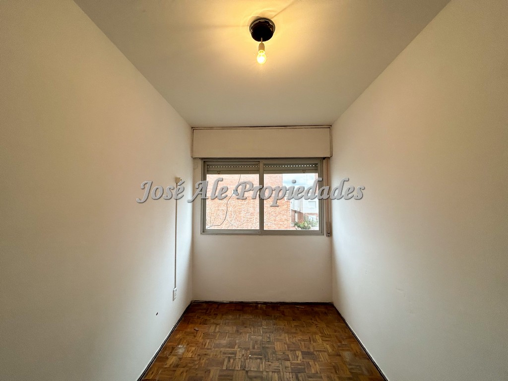 Imagen 8 de Muy cómodo apartamento en el centro de Colonia del Sacramento.