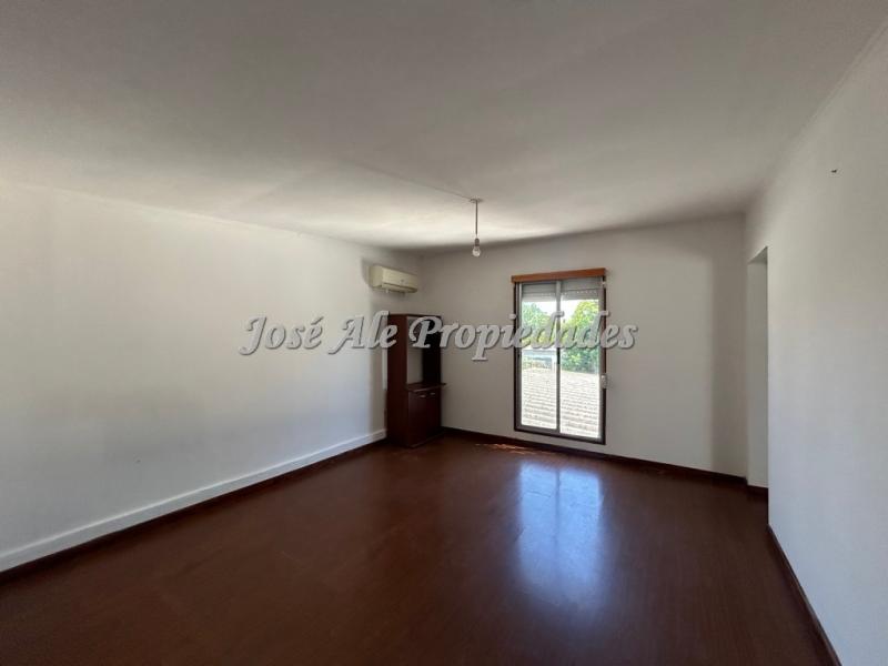 Apartamento de 1 dormitorio ubicado en el Real de San Carlos, Colonia.
