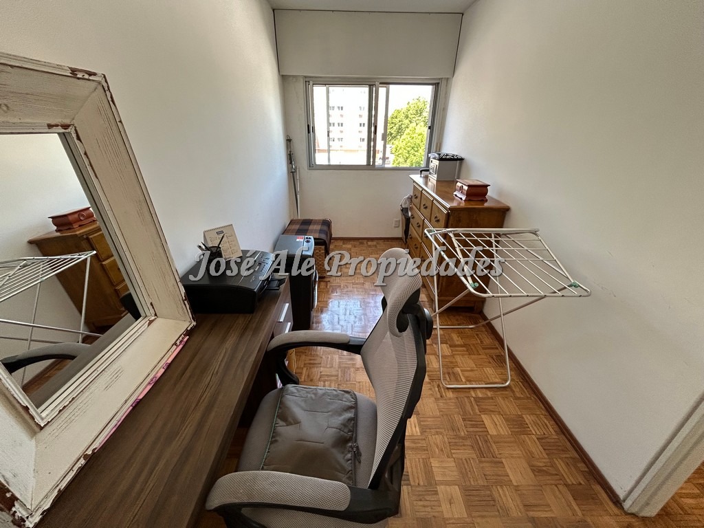 Imagen 8 de Hermoso apartamento de 3 dormitorios y 2 baños, ubicado en Avda. Principal de Colonia del Sacramento.