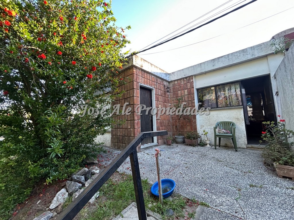 Imagen 9 de Oportunidad Proponga Vivienda ubicada en el Real de San Carlos, a cuadras de la Rambla y playas de Colonia.