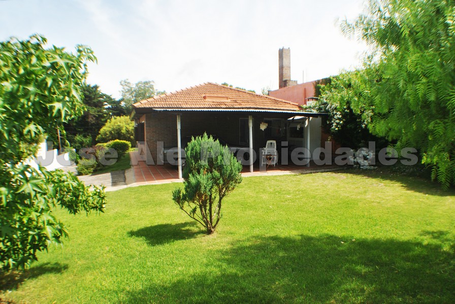 Imagen 9 de Magnífica propiedad en zona residencial a metros de Rambla Costanera y Playas de Colonia del Sacramento.