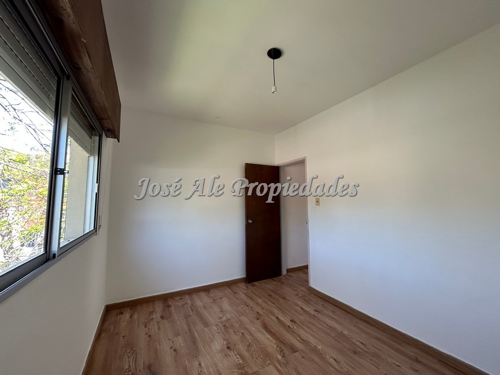 Imagen 6 de Hermoso apartamento ubicado en el centro de la ciudad, muy próximo al Puerto Comercial y Ciudad Vieja.