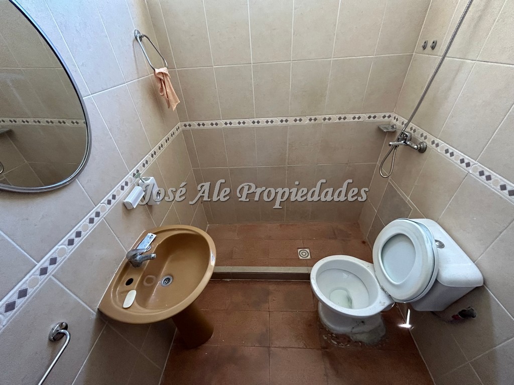 Imagen 9 de Hermoso apartamento ubicado en el centro de la ciudad, muy próximo al Puerto Comercial y Ciudad Vieja.