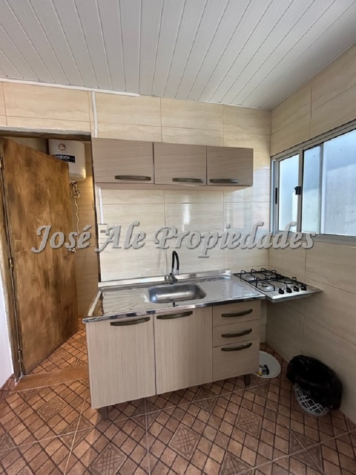 Imagen 7 de Monoambiente amoblado ubicado en el Real de San Carlos, próximo a los centros de estudios.