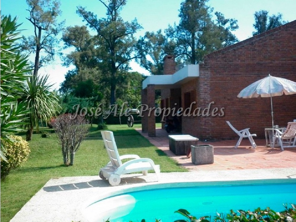 Imagen 3 de Hermosa casa con apartamento ubicada a solo metros de la Renovada Plaza de Toros.