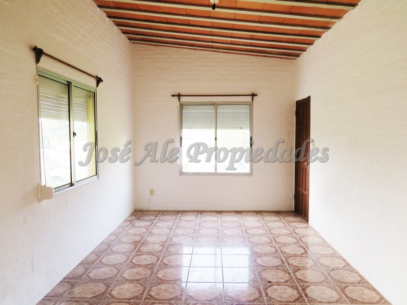 Imagen 3 de Propiedad ubicada a 150 de Rambla Costanera por calle José Enrique Rodó, hermosa zona tranquila y balnearia, próxima a todos los servicios.