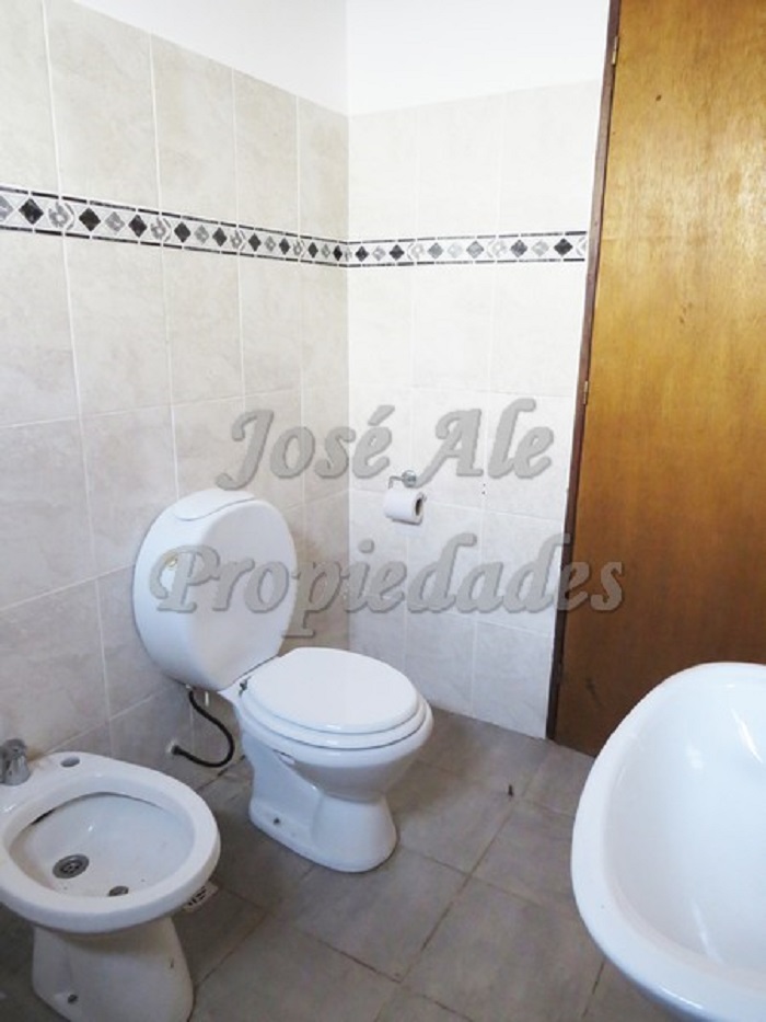 Imagen 6 de Propiedad ubicada a 150 de Rambla Costanera por calle José Enrique Rodó, hermosa zona tranquila y balnearia, próxima a todos los servicios.