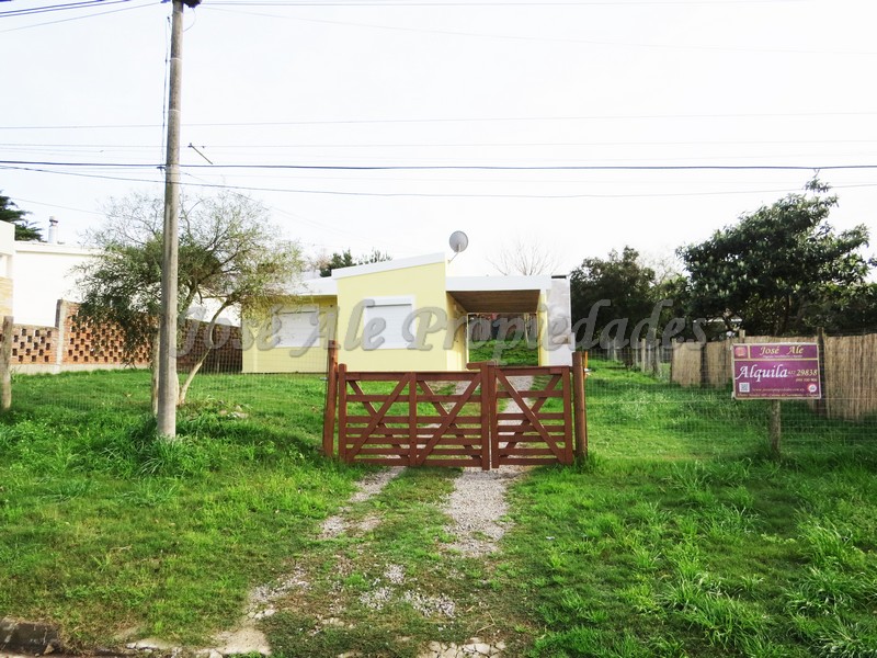 Imagen 8 de Propiedad ubicada a 150 de Rambla Costanera por calle José Enrique Rodó, hermosa zona tranquila y balnearia, próxima a todos los servicios.