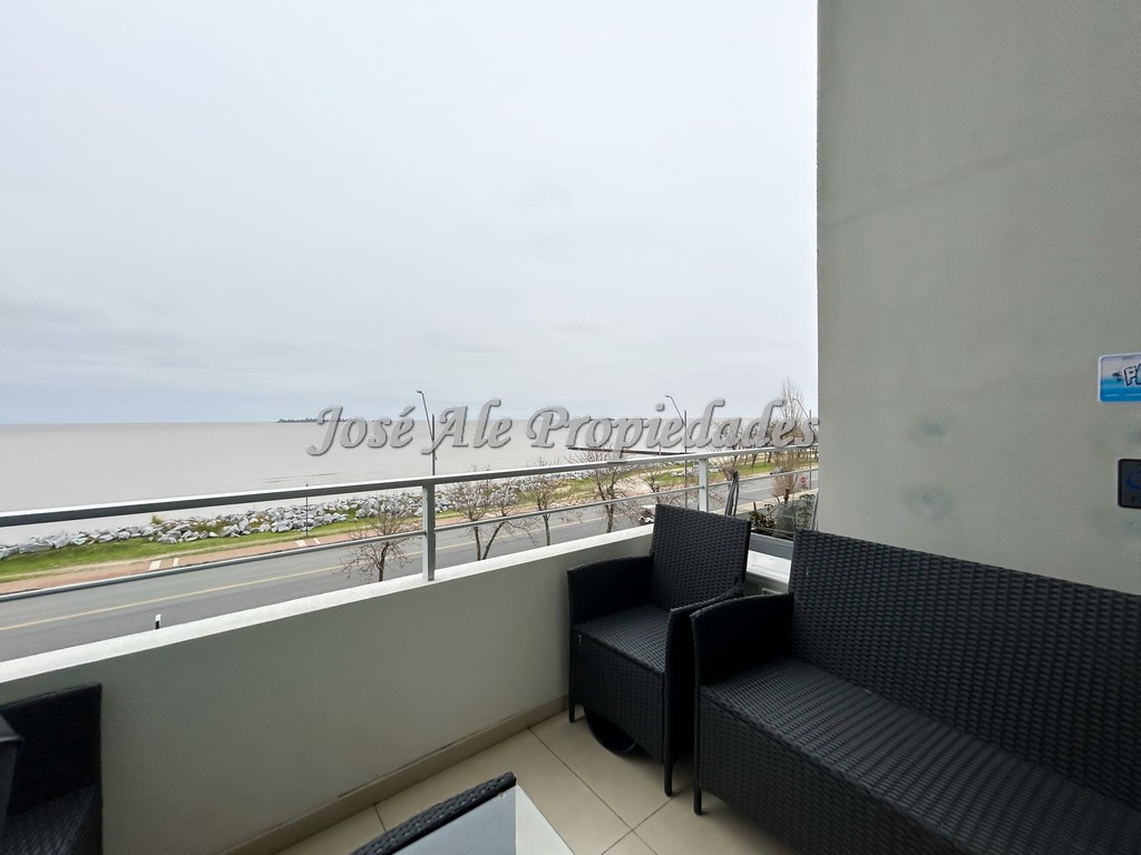 Imagen 8 de Hermoso apartamento ubicado en la Rambla Costanera, Colonia.
