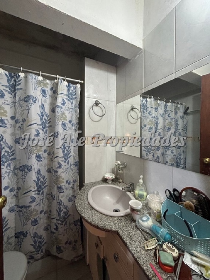 Imagen 7 de Casa ubicada en esquina a 1 cuadra del Supermercado el Dorado, Colonia.