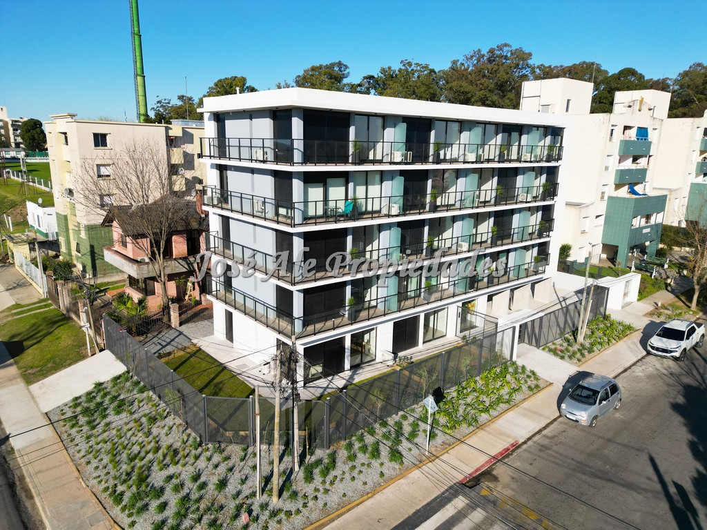 Imagen 2 de Apartamento a estrenar con vista al Río en Edificio Sacramento, sobre Av. Gonzales Moreno a 1 cuadra de la Rambla de Colonia.