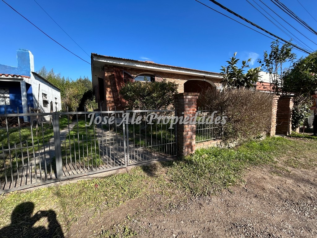 Imagen 10 de EN ALQUILER Exclusiva casa ubicada en el Real de San Carlos, a pocas cuadras de los centros de estudios.