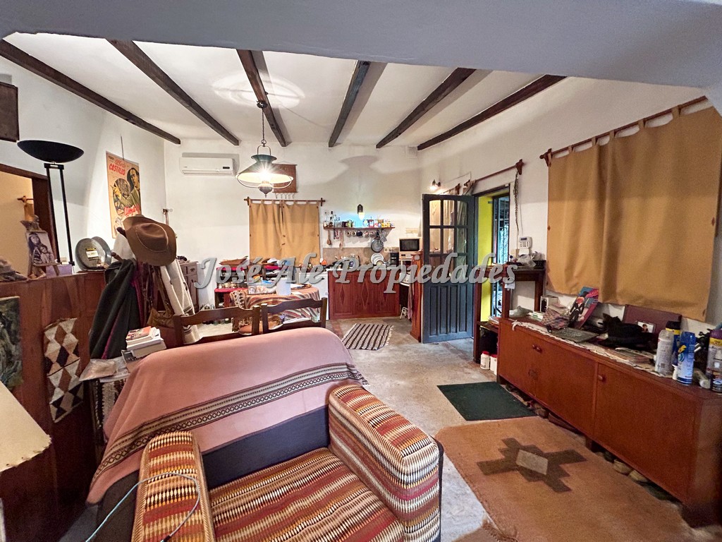 Imagen 4 de Casa ubicada en el Real de San Carlos, en una zona muy tranquila.