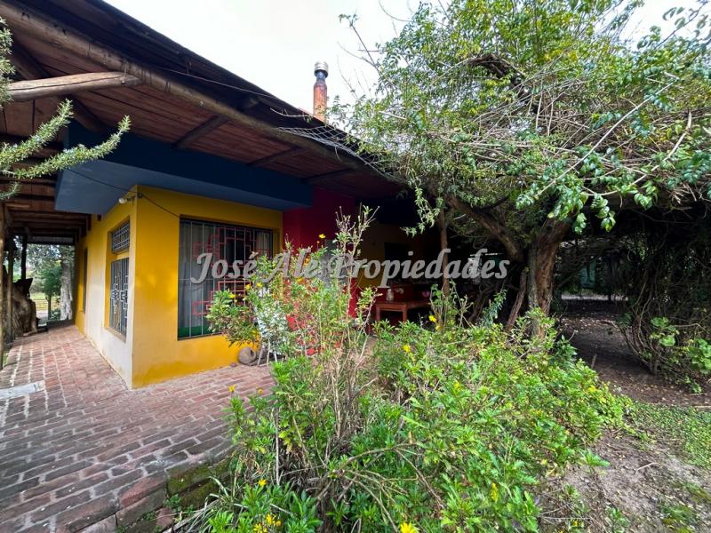 Casa ubicada en el Real de San Carlos, en una zona muy tranquila.