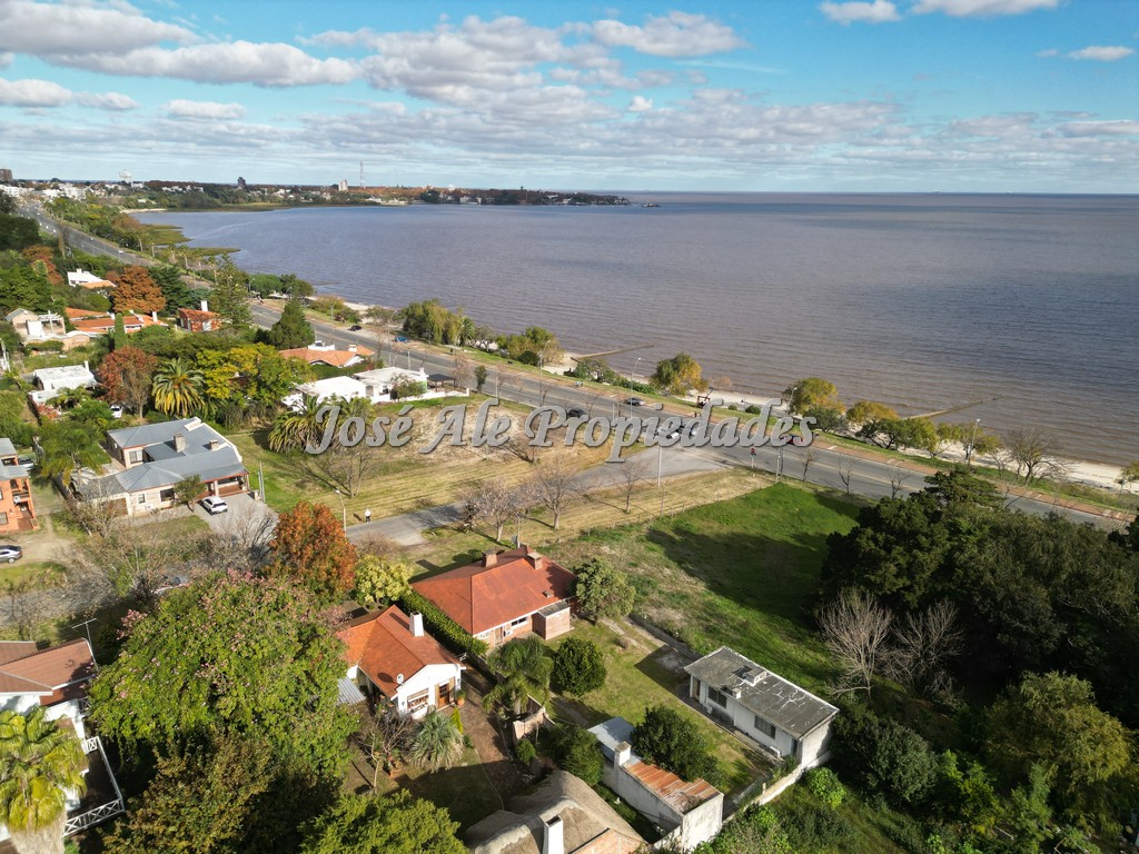 Imagen 2 de Casa ubicada a metros de la Rambla Costanera de Colonia del Sacramento.