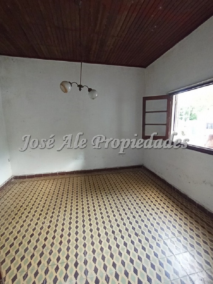 Imagen 1 de Casa en Pueblo Nuevo, a dos cuadras de las 3 avenidas y próxima a todos los servicios.