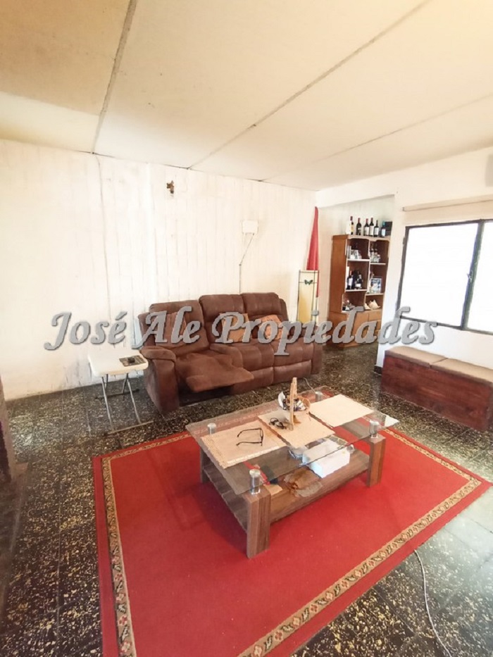 Imagen 2 de Casa ubicada a 3 cuadras de la Rambla Costanera y a 50m de la zona de 2 avenidas.