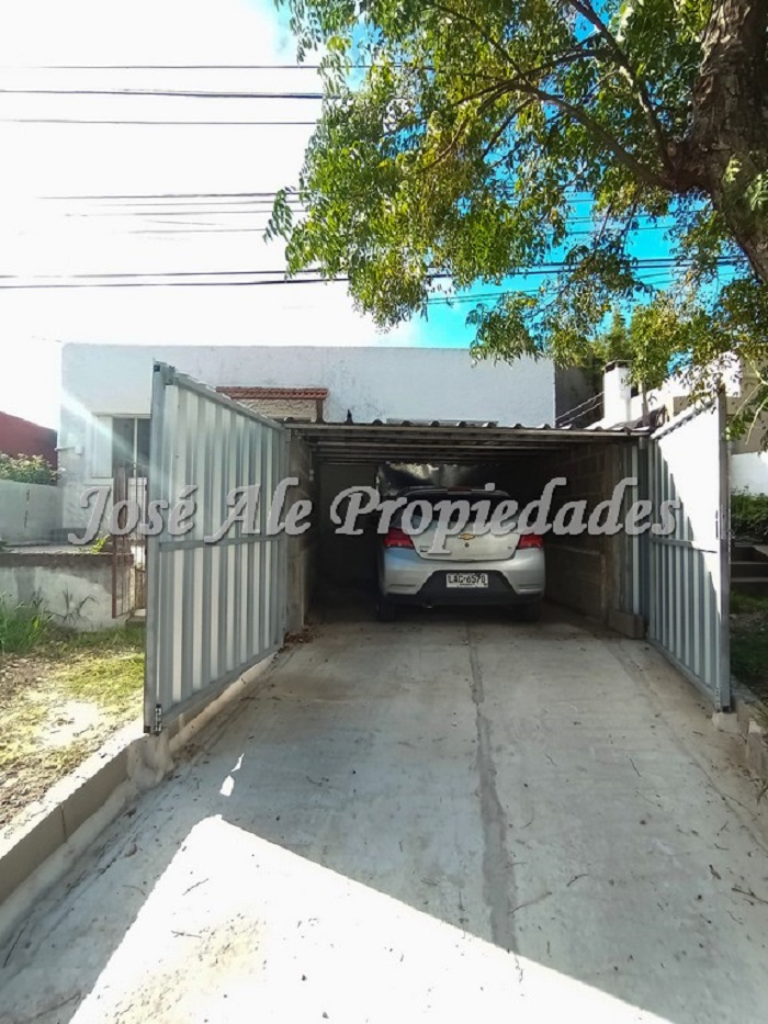 Imagen 8 de Casa ubicada a 3 cuadras de la Rambla Costanera y a 50m de la zona de 2 avenidas.