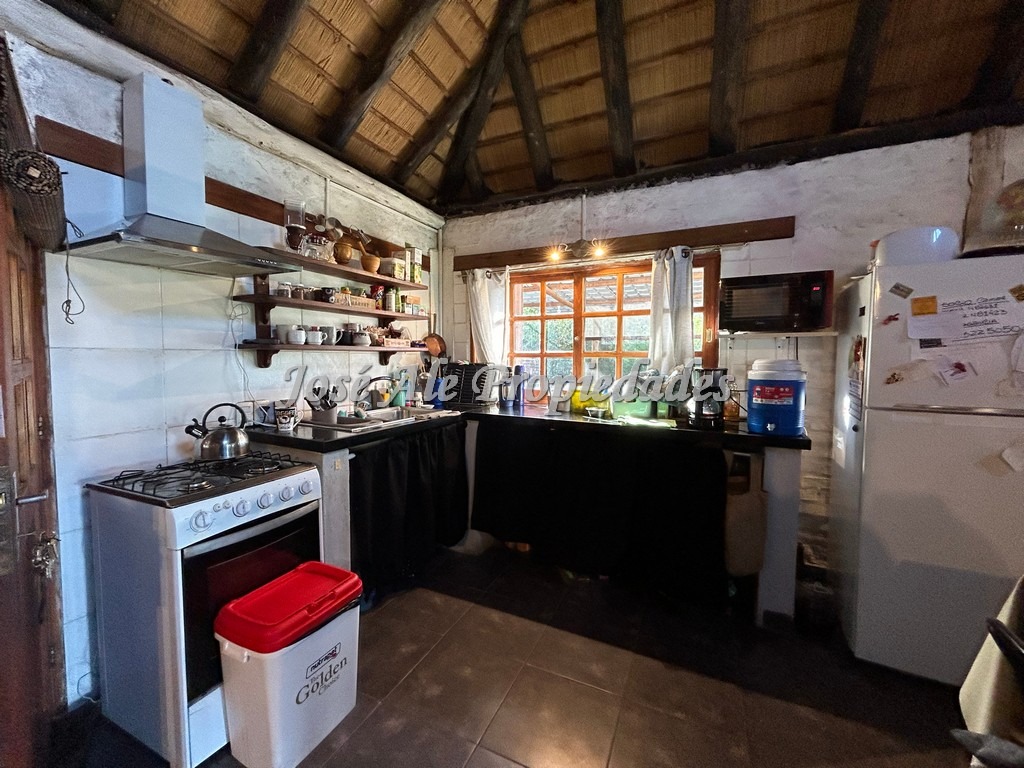 Imagen 5 de Casa ubicada próxima a la Bodega Bernardi a pocos minutos del centro de la ciudad de Colonia.