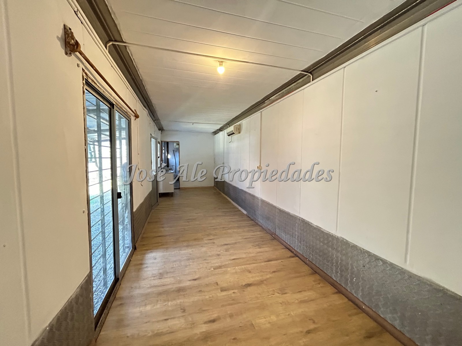 Imagen 2 de Monoambiente ubicado en el Real de San Carlos, Colonia.