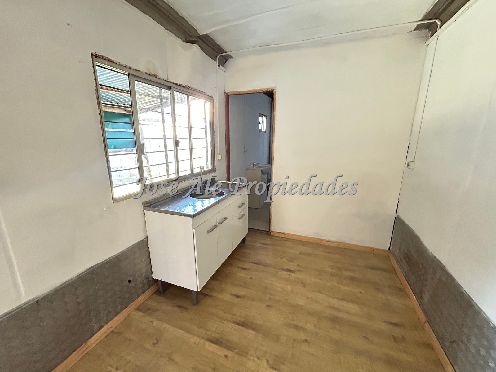 Imagen 5 de Monoambiente ubicado en el Real de San Carlos, Colonia.