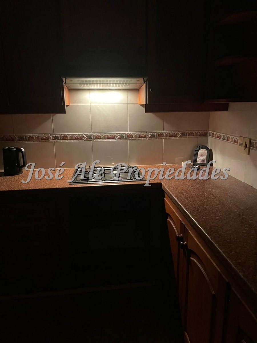 Imagen 2 de Local Comercial en PB y Apto de 2 dormitorios en PA, ubicados en esquina en Pueblo Nuevo, a metros del Shopping de Colonia.