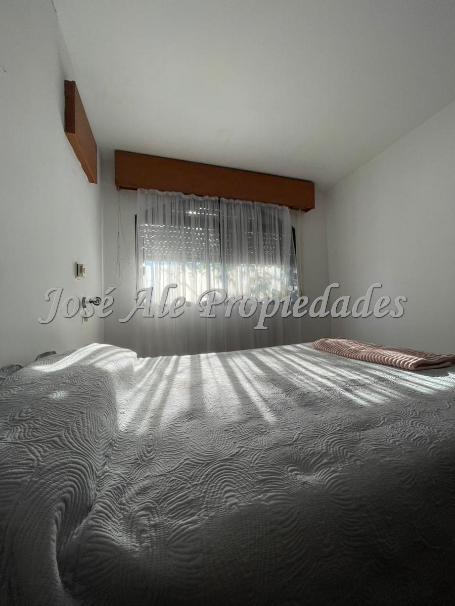 Imagen 6 de Local Comercial en PB y Apto de 2 dormitorios en PA, ubicados en esquina en Pueblo Nuevo, a metros del Shopping de Colonia.