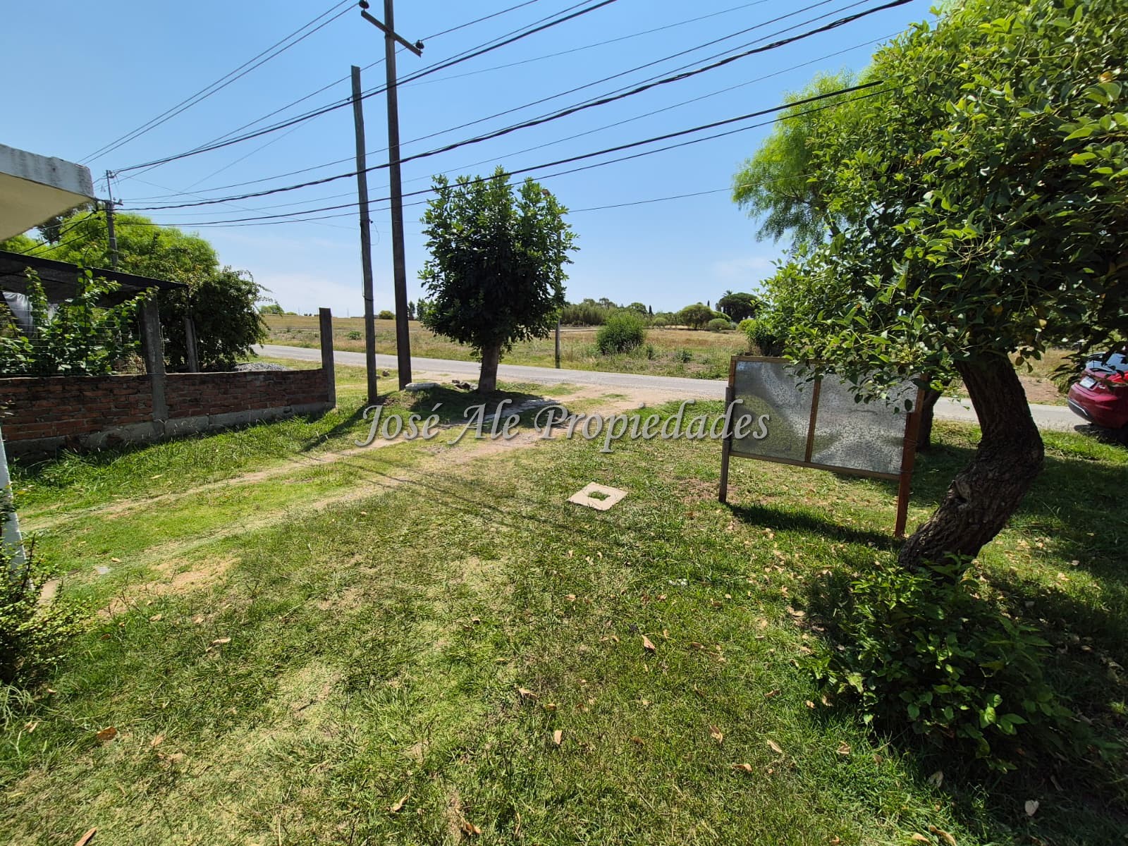 Imagen 10 de Casa con gran terreno en el Real de San Carlos con fácil acceso, por ruta 21.