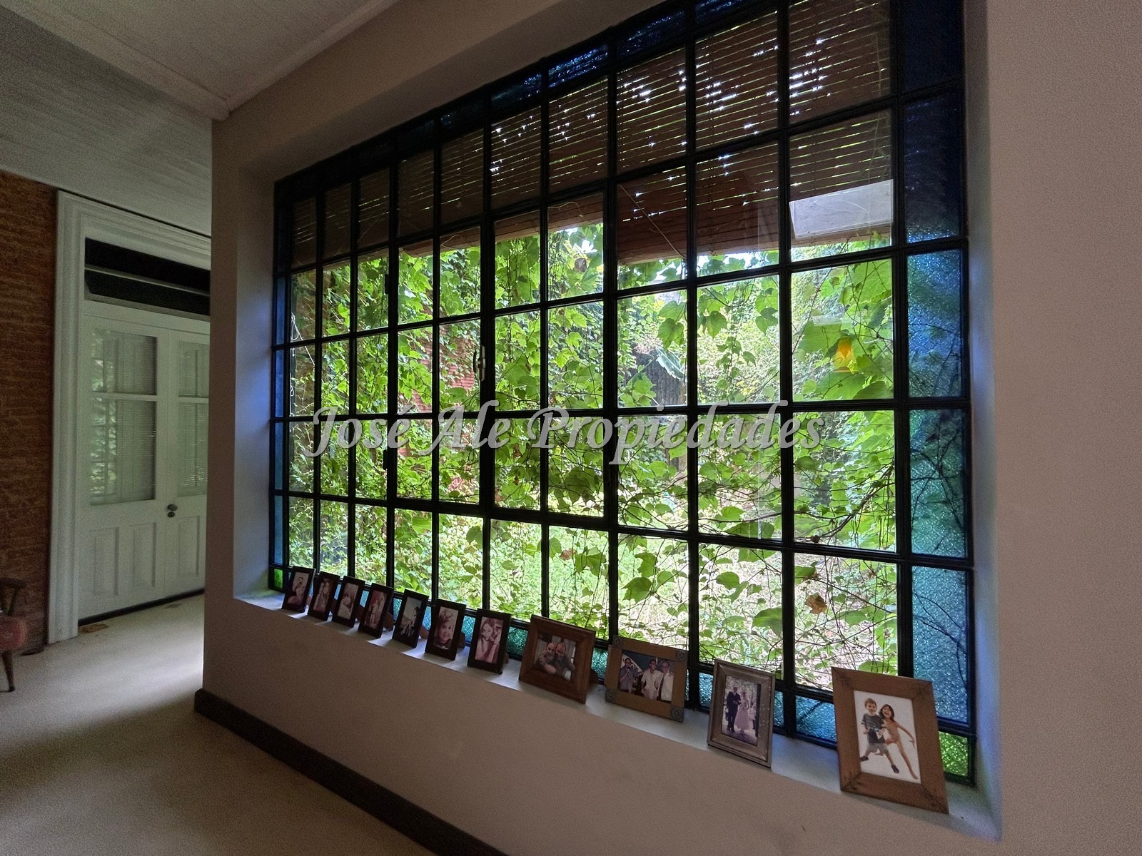 Imagen 1 de Casa de 3 dormitorios, de estilo colonial.