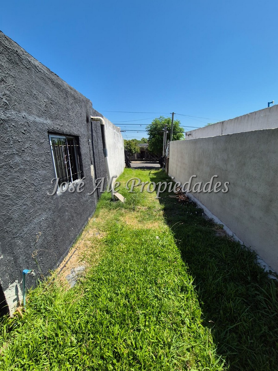 Imagen 9 de Casa de 2 dormitorios, ubicada a pocas cuadras de la Av Aparicio Saravia, Colonia.
