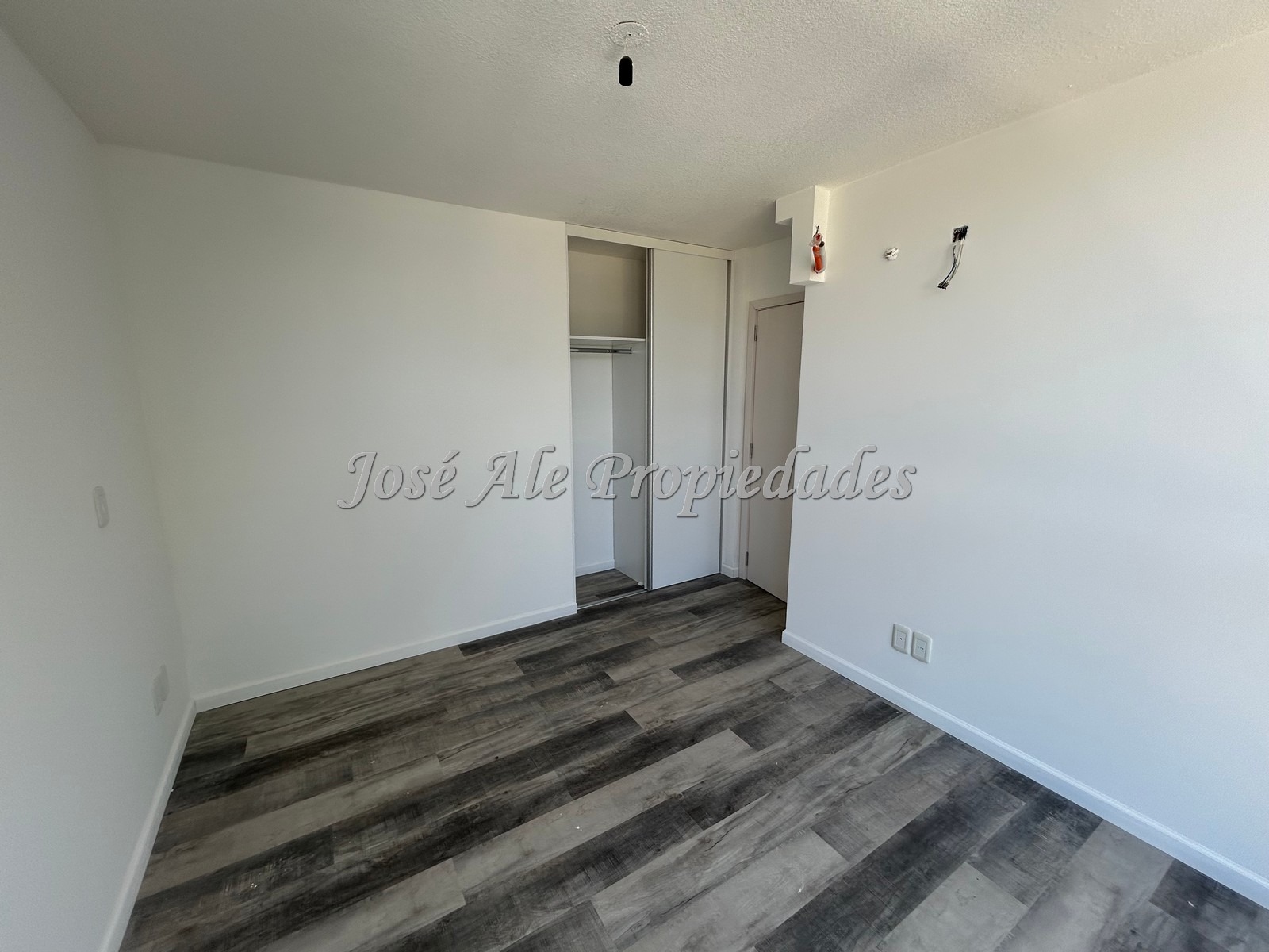 Imagen 6 de EN VENTA Apartamento de 2 dormitorios a estrenar frente a la Rambla y playas de Colonia.