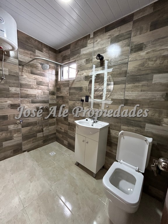 Imagen 7 de Apartamentos de 1 dormitorio, ubicados en el Real de San Carlos, calle At. Sierra a 50m de Luis Alberto de Herrera.