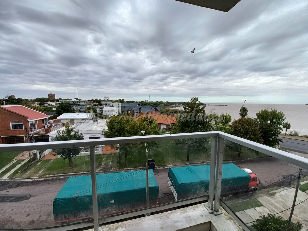 Imagen 7 de Espectacular apartamento de un dormitorio en edificio residencial frente al Rio de la Plata.