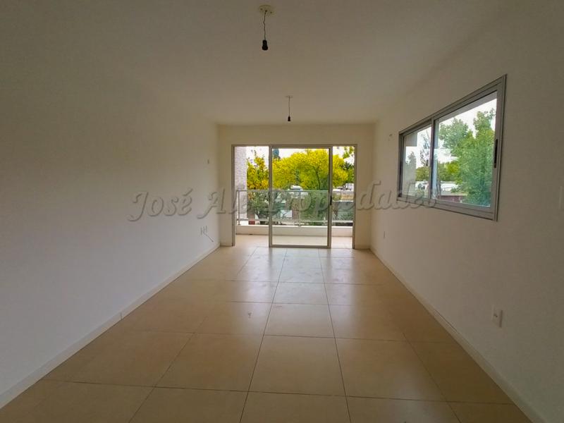 Espectacular apartamento de un dormitorio en edificio residencial frente al Rio de la Plata.