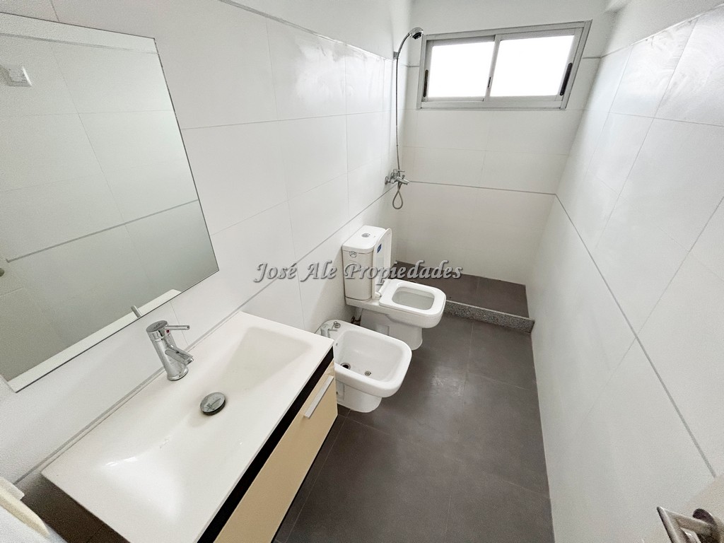 Imagen 9 de EN VENTA Espectacular apartamento de un dormitorio en edificio residencial frente al Rio de la Plata.