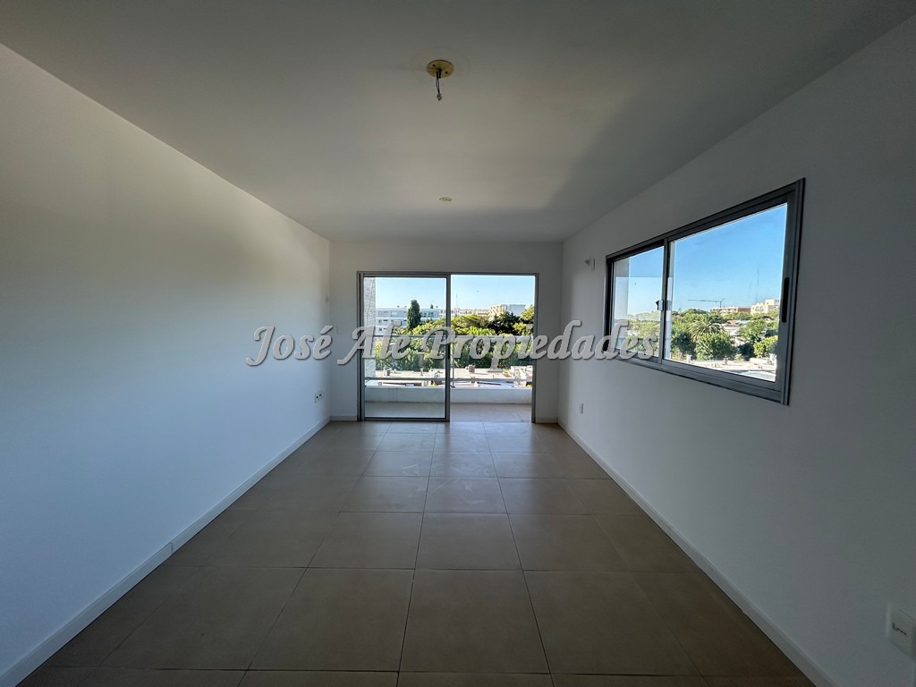 Imagen 3 de Espectacular apartamento de un dormitorio en edificio residencial frente al Rio de la Plata.