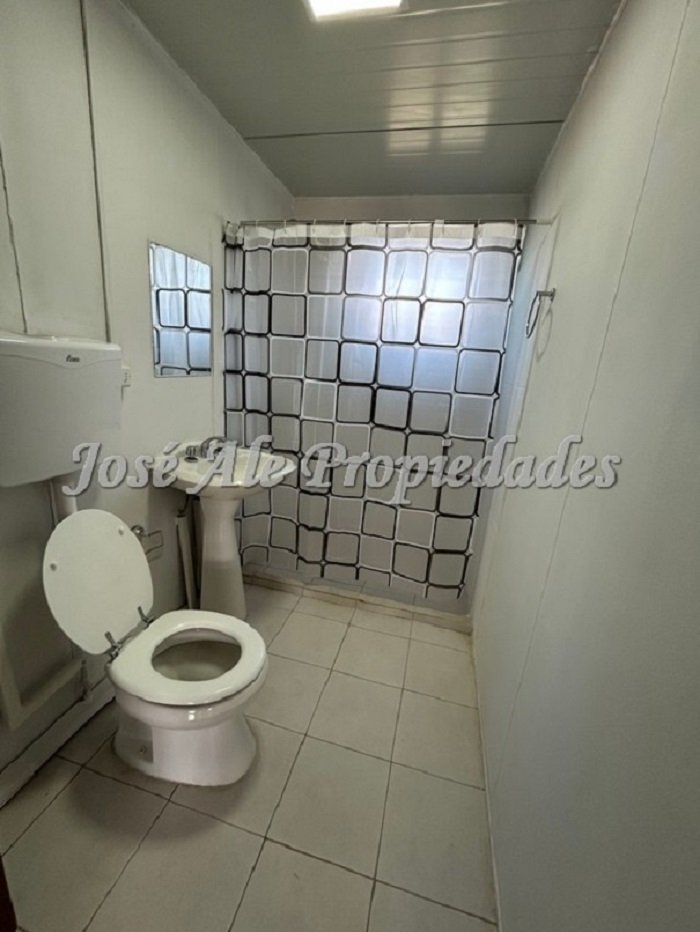 Imagen 8 de EN ALQUILER Casa ubicada en el Real de San Carlos, Colonia del Sacramento, próxima a todos los servicios.