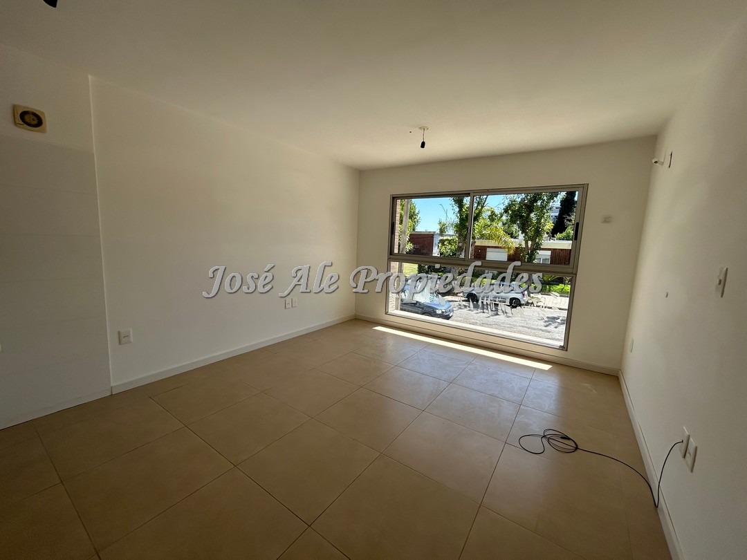 Imagen 1 de Espectacular monoambiente en edificio residencial frente al Rio de la Plata.