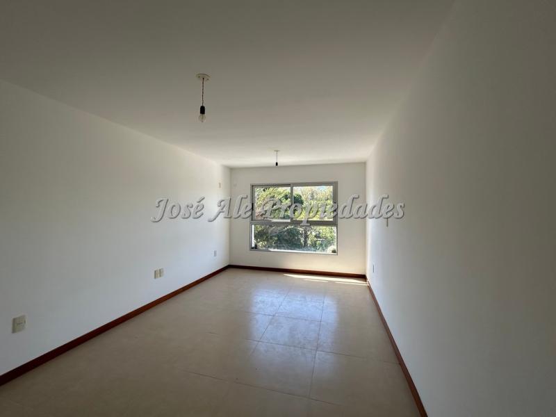 Espectacular monoambiente en edificio residencial frente al Rio de la Plata.