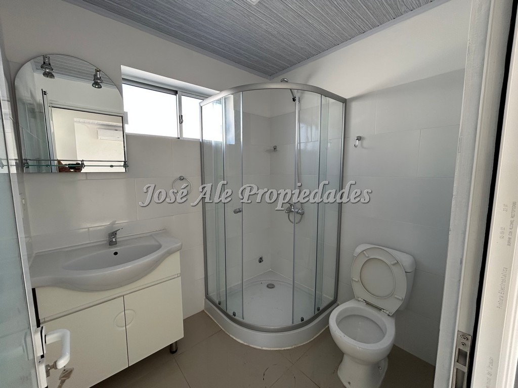 Imagen 7 de Casa unidad 1 a estrenar, se encuentra ubicado en hermoso fraccionamiento del Real de San Carlos, a corta distancia de Plaza de Toros y próximo a todos los servicios.