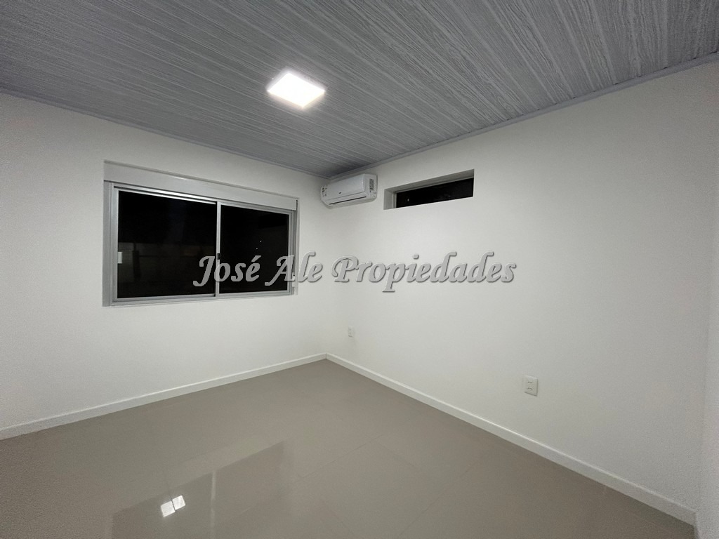 Imagen 8 de Casa unidad 1 a estrenar, se encuentra ubicado en hermoso fraccionamiento del Real de San Carlos, a corta distancia de Plaza de Toros y próximo a todos los servicios.