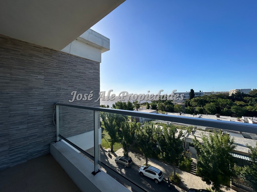 Imagen 1 de Espectacular apartamento de un dormitorio en edificio residencial frente al Rio de la Plata.