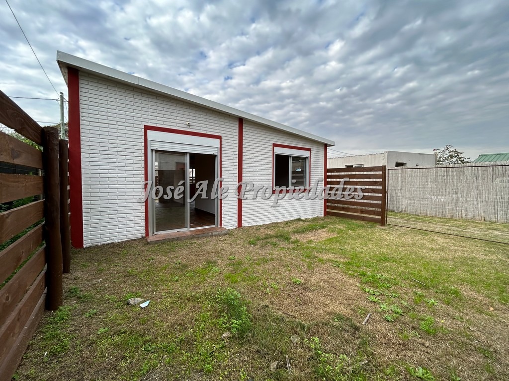 Imagen 9 de Hermosa propiedad se encuentra ubicada en el barrio los nogales, próxima todos los servicios.