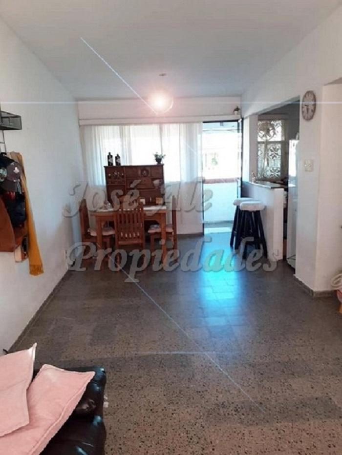 Impecable departamento ubicado en complejo INVE, a paso de todos los servicios y de zona comercial 3 Avenidas.