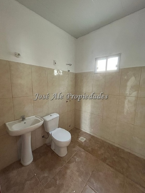 Imagen 8 de Hermosa propiedad se encuentra ubicada en el barrio los nogales, próxima todos los servicios.